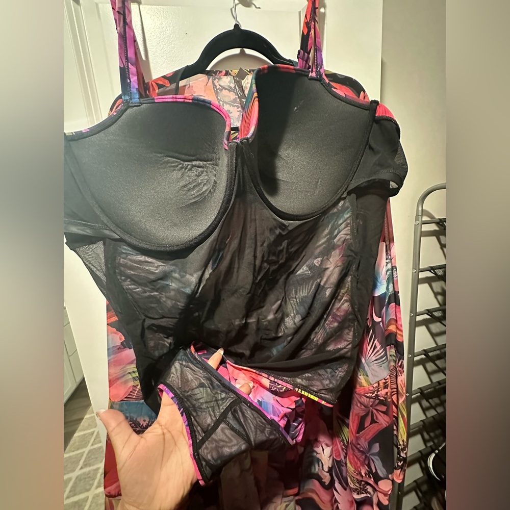 TORRID Vibrant Floral Swimsuit + Belted Cover Up - Picture 7 of 11